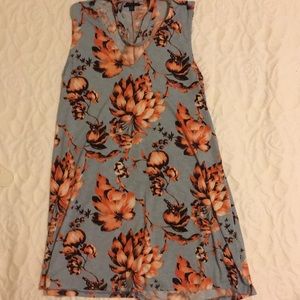 Light blue floral choker tunic